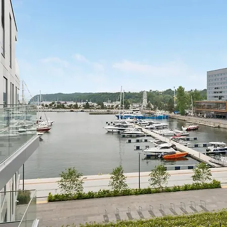 Marina View - Yacht Park Premiere Appartement